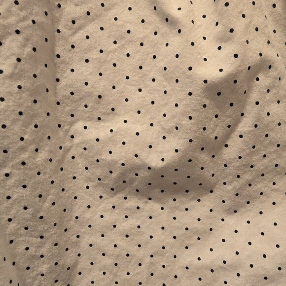 Land's End sleeveless white blouse with tiny black polka dots - Picture 8 of 9